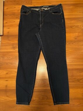 Reitmans Dark Blue Slim Straight Women's Jeans